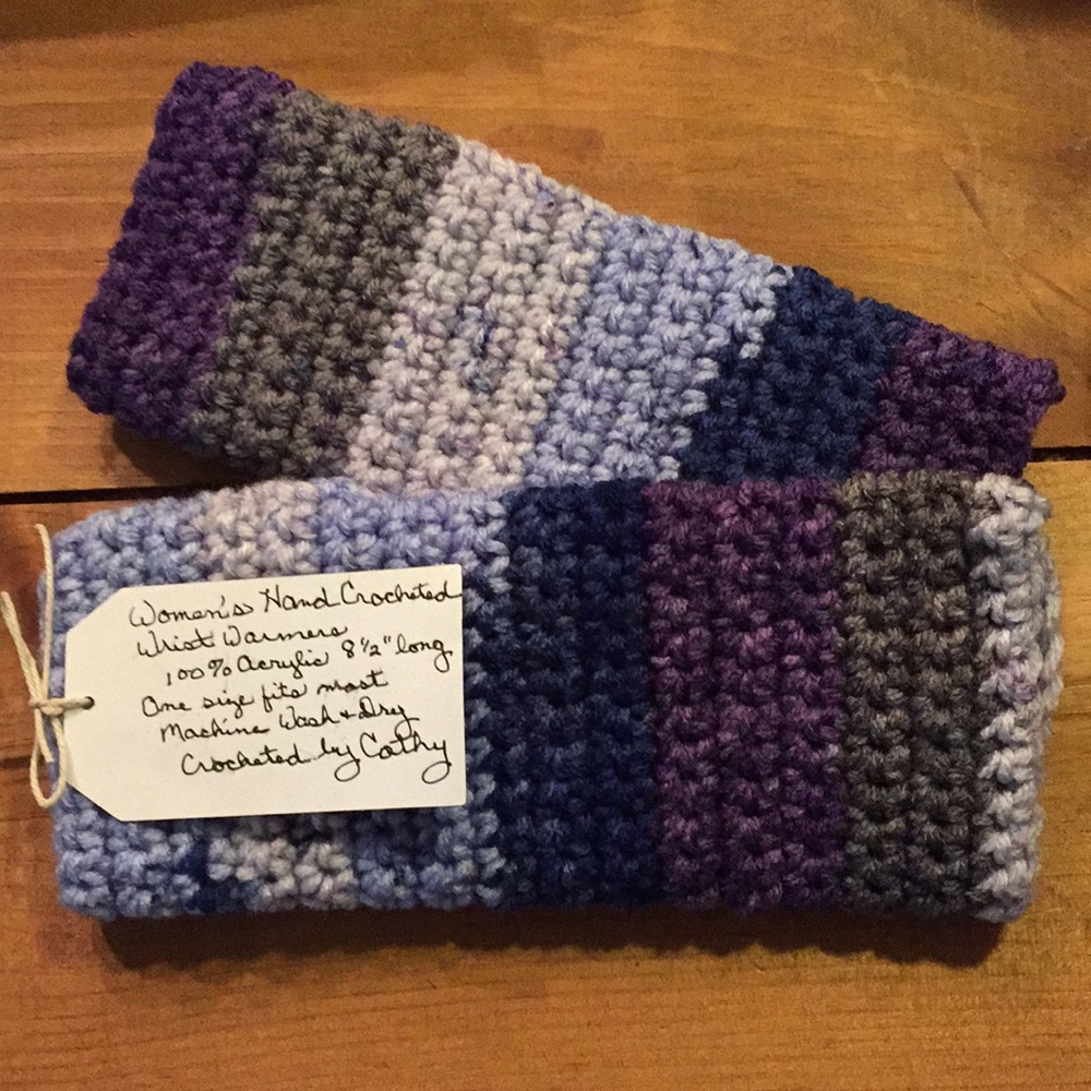 🎁 ‼️1 LEFT‼️ Purple Whimsy Fingerless Gloves - Picture 5 of 5